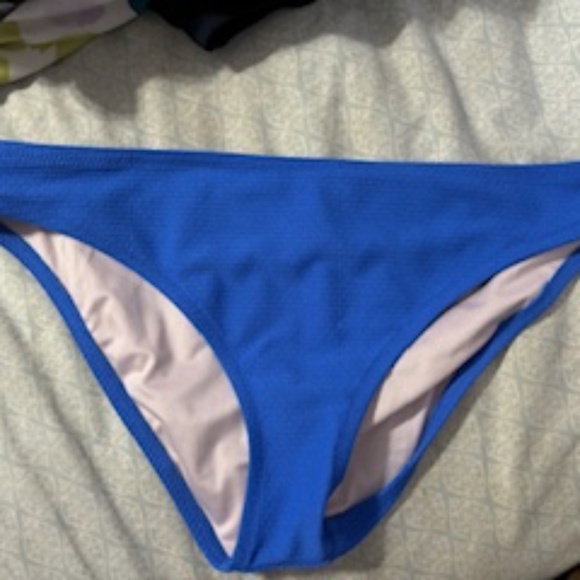 Shade and Shore Bathing Suit - Picture 4 of 7